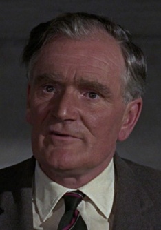 Desmond Llewelyn
